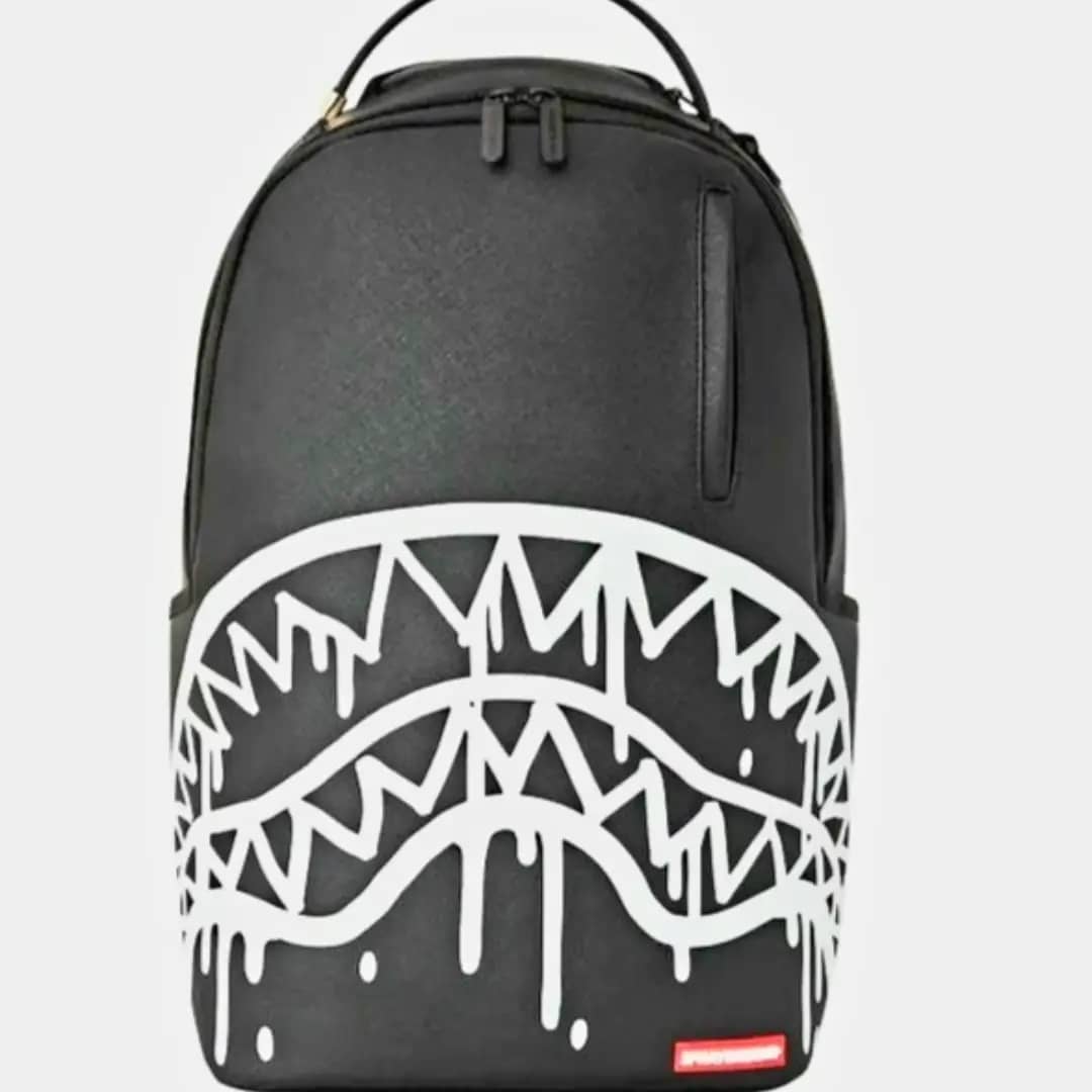 "Bape Shark Sac à Dos – Iconic and Bold Backpack for Streetwear" sac a dos bape shark