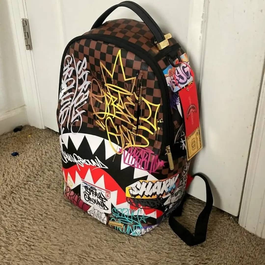 "Bape Shark Sac à Dos – Iconic and Bold Backpack for Streetwear" sac a dos bape shark